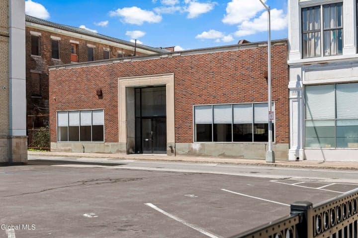 132 N Broadway, Schenectady, NY, photo 5