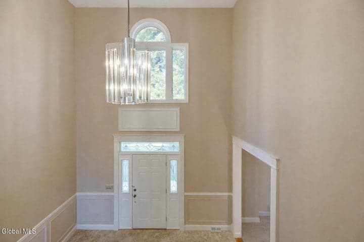 1 Shetland Green, Clifton Park, NY, photo 2