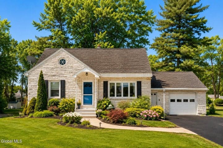 226 Consaul Road, Colonie, NY, photo 1