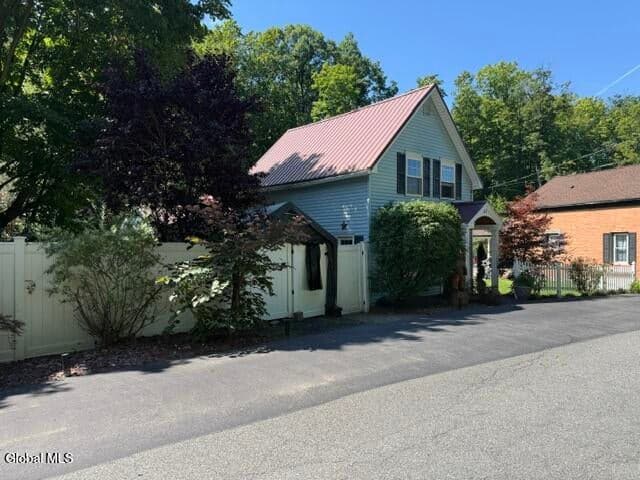 83 Powder Mill Road, Pittstown, NY, photo 3