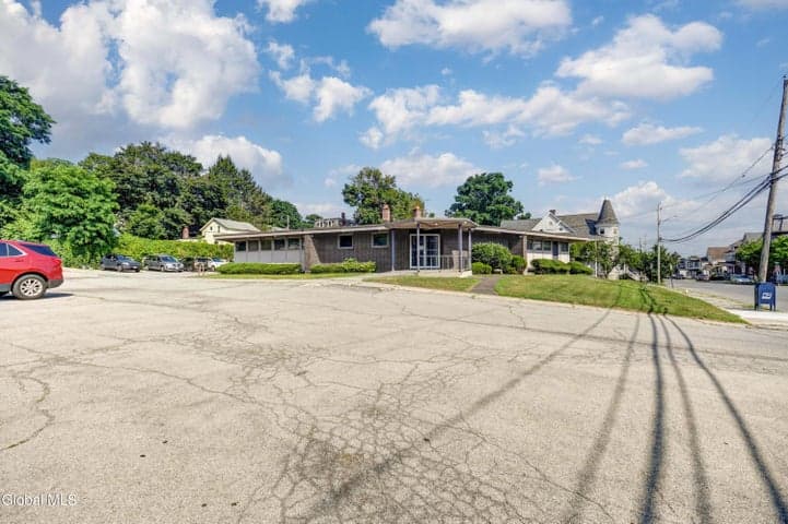 191 Guy Park Avenue, Amsterdam, NY, photo 4
