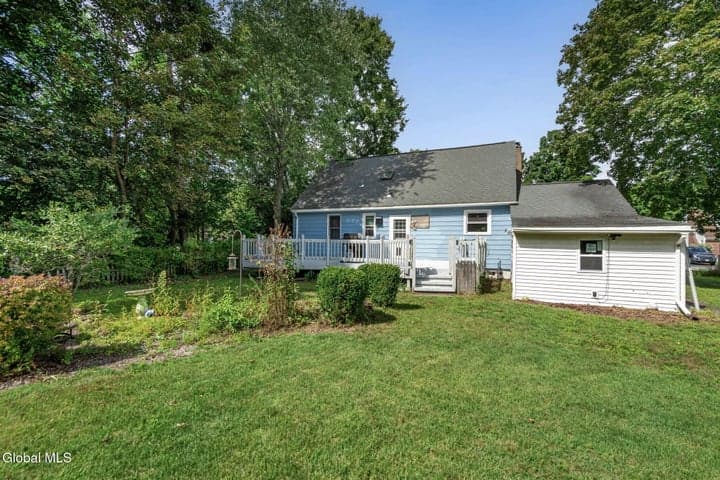 32 Hanes Street, Guilderland, NY, photo 3