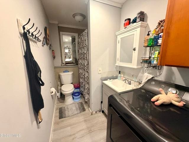 12 Charles Street, Amsterdam, NY, photo 3