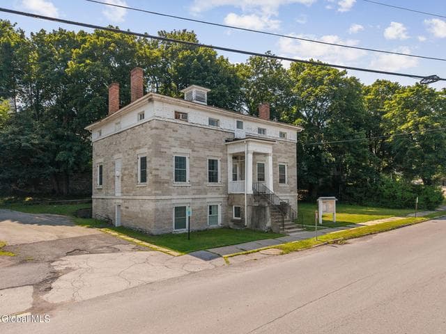 12 Mitchell Street, Canajoharie, NY, photo 2