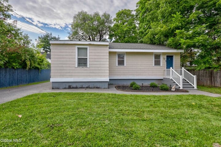 41 Hillcrest Avenue, Schenectady, NY, photo 1