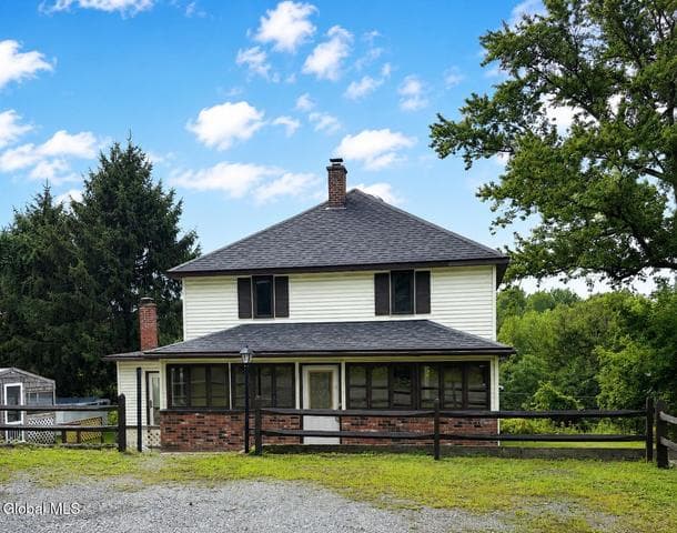21 Alter Alley Way, Nassau, NY