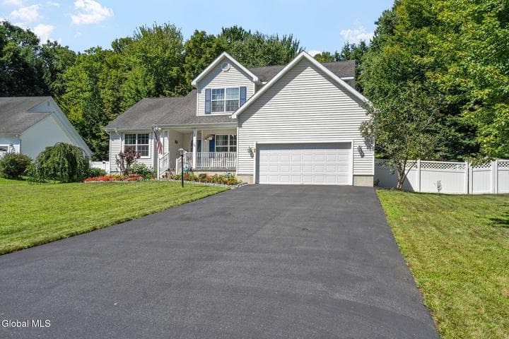 39 Timbira Drive, Wilton, NY, photo 2