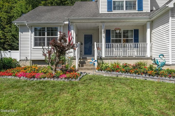 39 Timbira Drive, Wilton, NY, photo 4