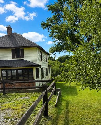 21 Alter Alley Way, Nassau, NY, photo 4
