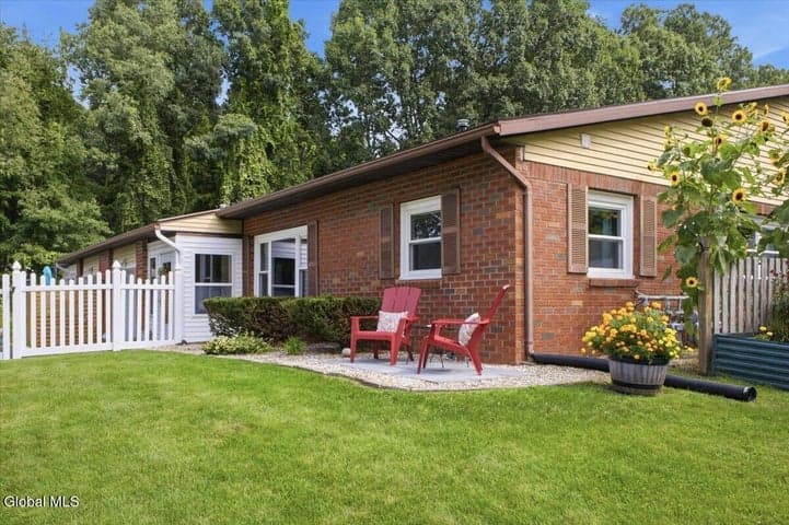 2C Deer Creek, Clifton Park, NY, photo 3