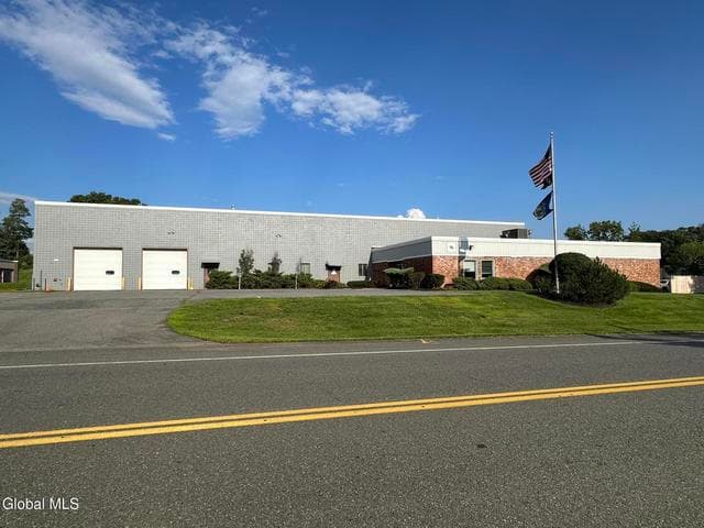 16 Avis Drive, Latham, NY, photo 1