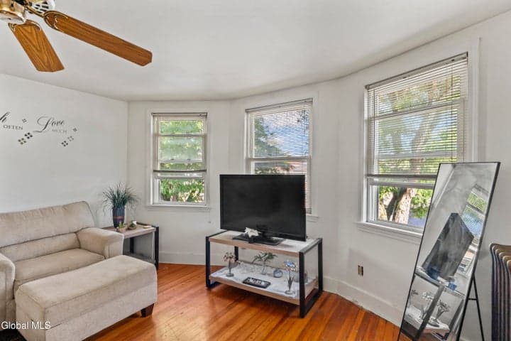 145 Ontario Street, Albany, NY, photo 4