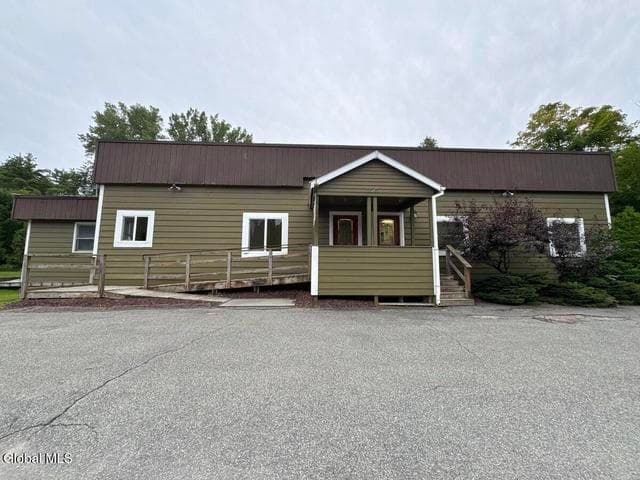 3673 Essex Road, Willsboro, NY