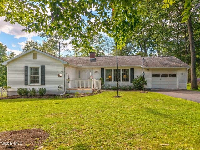 111 Timber Lane, Cobleskill, NY, photo 2