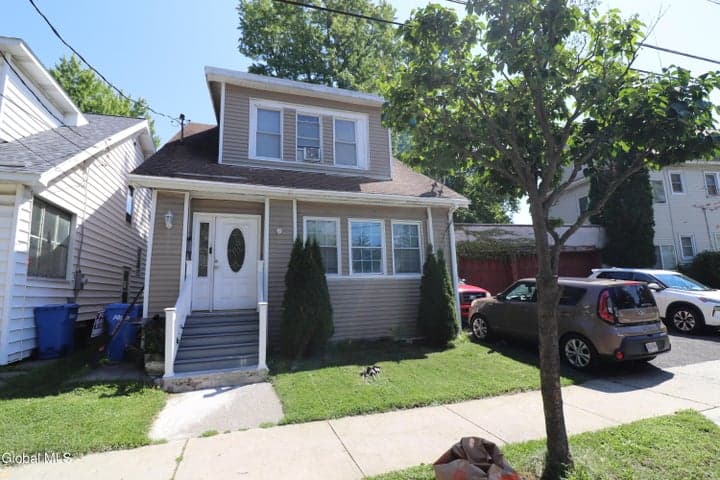 19 Beekman Street, Albany, NY, photo 1