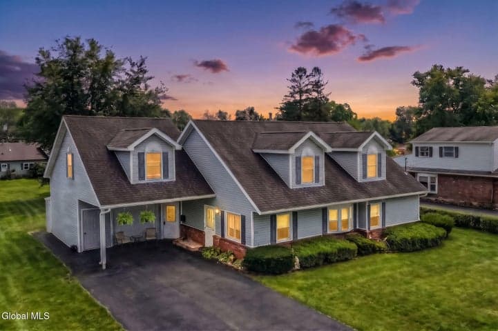 3432 Gari Lane, Guilderland, NY, photo 1