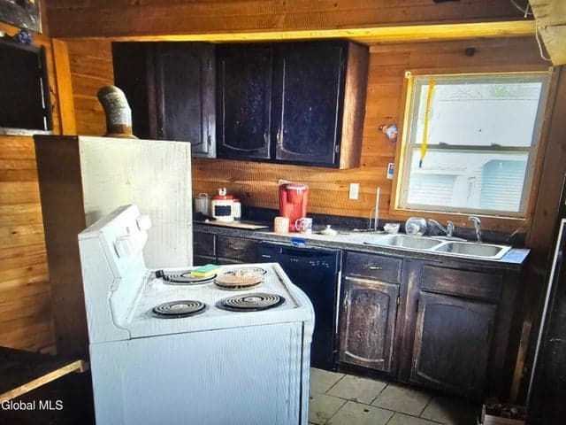 1 Phillips Court, Dannemora, NY, photo 2