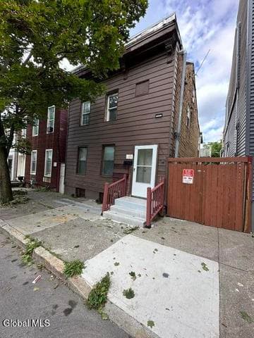 15 Sherman Street, Albany, NY, photo 2