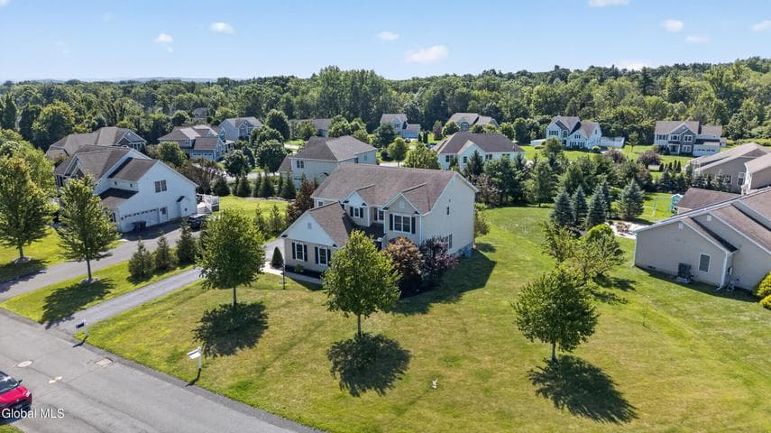 3 Skybrook Circle, Clifton Park, NY, photo 4
