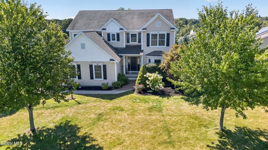 3 Skybrook Circle, Clifton Park, NY, photo 2