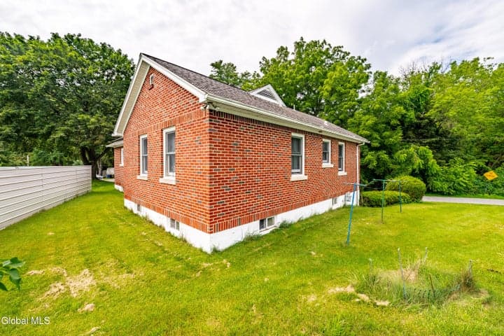 35 Brookland Avenue, Albany, NY, photo 4