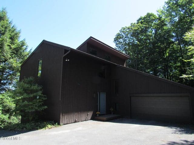 101 Northwest Road, Queensbury, NY, photo 2