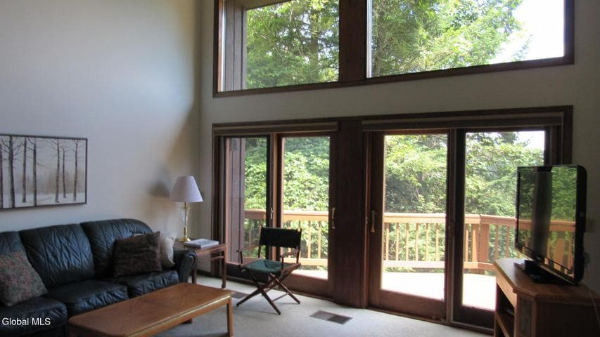 101 Northwest Road, Queensbury, NY, photo 3
