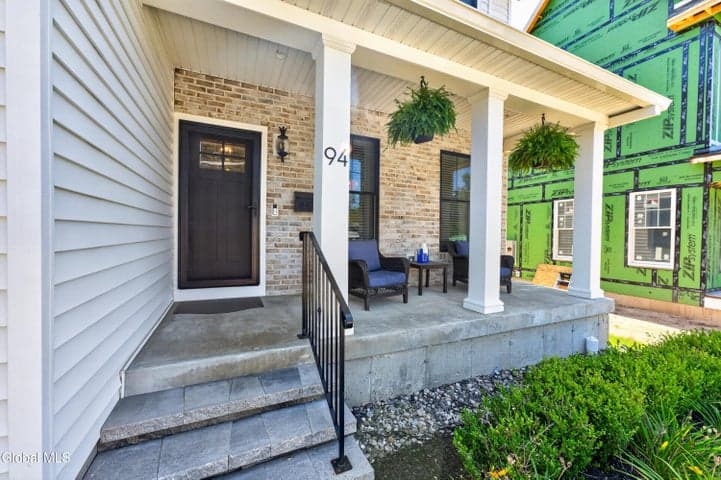 94 North Street, Saratoga Springs, NY, photo 4