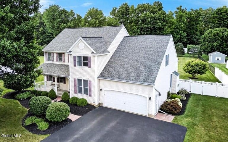 13 Devoe Drive, Halfmoon, NY, photo 1