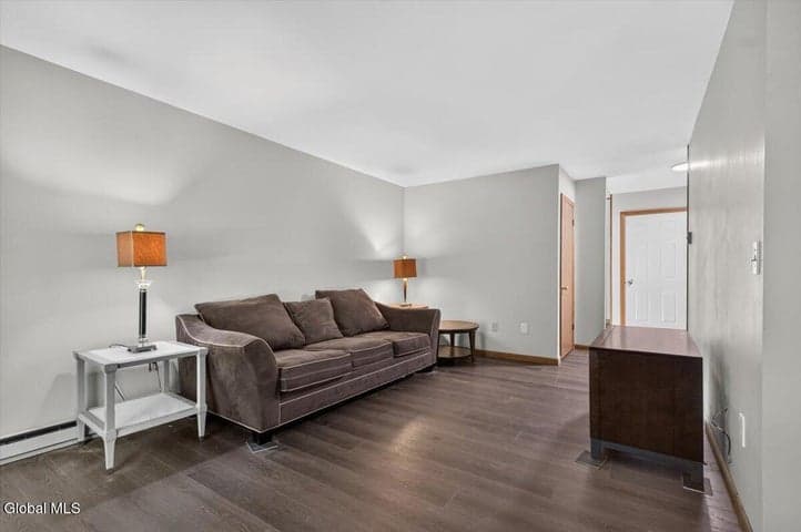 187 Tallow Wood Drive, Clifton Park, NY, photo 3