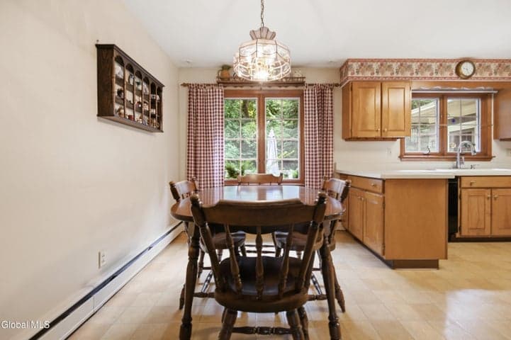 11 Jefferson Avenue, East Greenbush, NY, photo 5