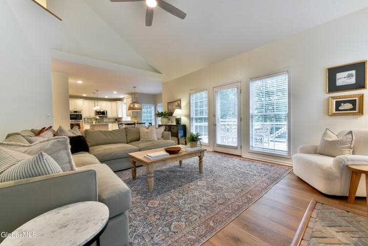 11 Wildwood Court, Clifton Park, NY, photo 5