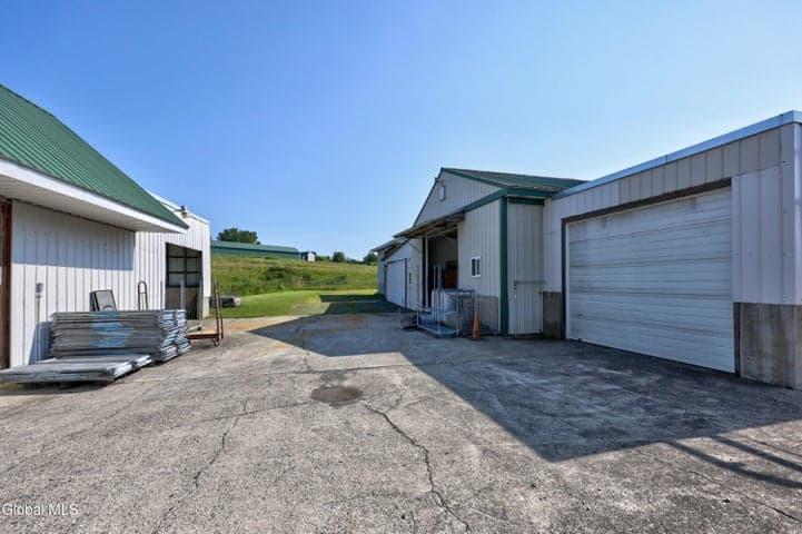 22 Meadowview Drive, Schaghticoke, NY, photo 2