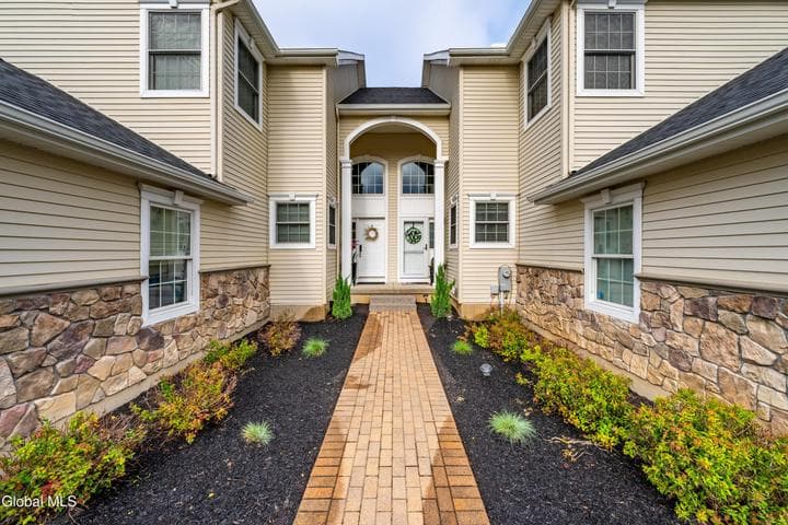 9 Davis Court, Albany, NY, photo 4