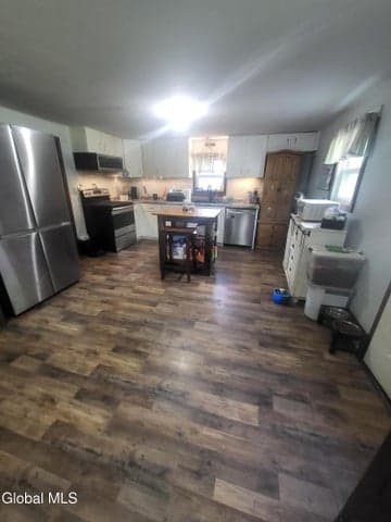 19 Tavern Road, Hadley, NY, photo 3