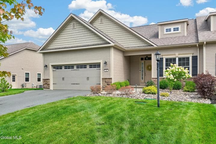 60 Fairfax Boulevard, Slingerlands, NY, photo 2