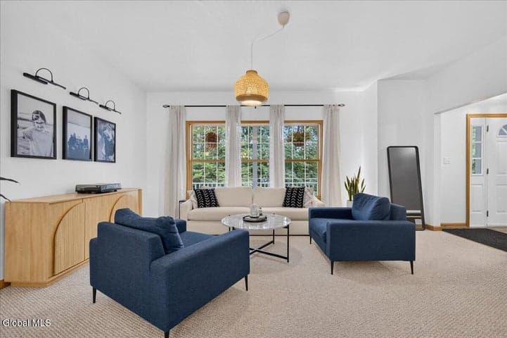 88 Adams Road, Saratoga Springs, NY, photo 3