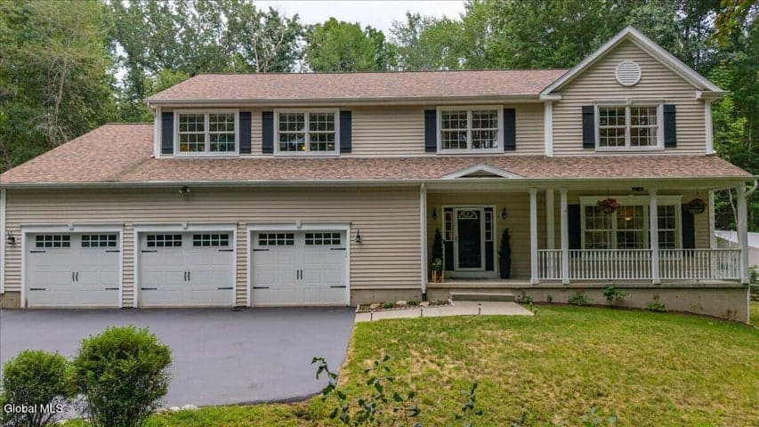 88 Adams Road, Saratoga Springs, NY, photo 1