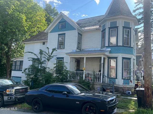 8 Broadview Terrace, Granville, NY, photo 2