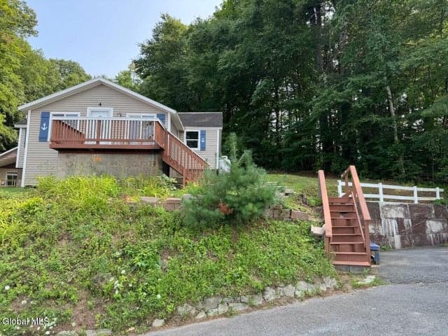 4 Aft Court, Stillwater, NY, photo 1