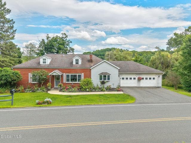 748 Old Best Road, Sand Lake, NY, photo 2