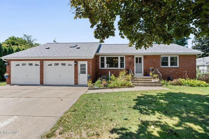 2077 Amsterdam Avenue, Schenectady, NY, photo 1