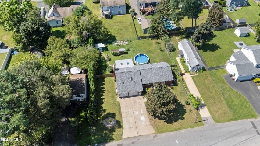 2077 Amsterdam Avenue, Schenectady, NY, photo 2
