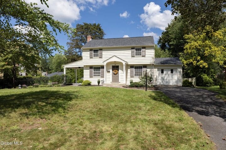 28 Douglas Road, Delmar, NY, photo 1
