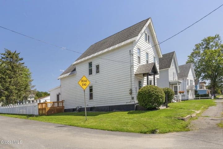 1256 Main Street, Rotterdam, NY, photo 4