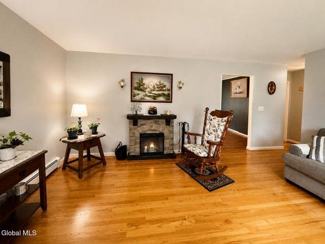 9 Clearview Boulevard, Schodack, NY, photo 3