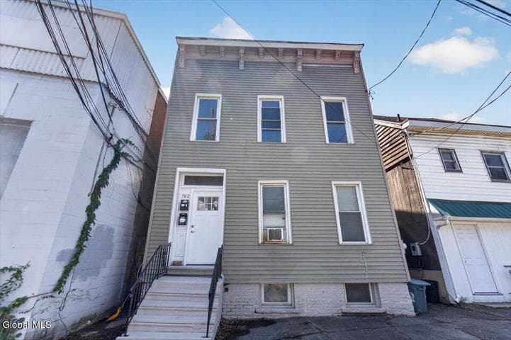 762 Clinton Avenue, Albany, NY, photo 1