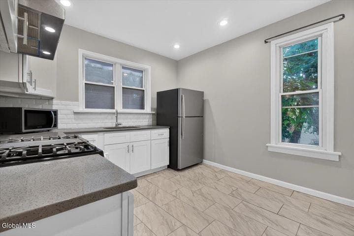 762 Clinton Avenue, Albany, NY, photo 5