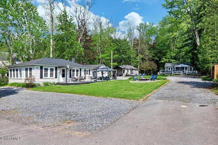 728 Route 9P, Saratoga Springs, NY, photo 1