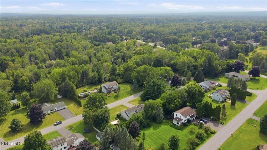 34 Skaarland Drive, Ballston, NY, photo 3